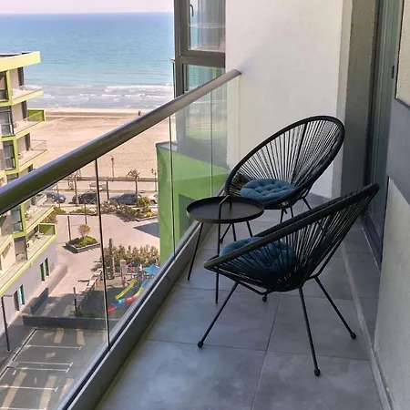 Rainbow Sea View N Pool - Parking Apartment Mamaia