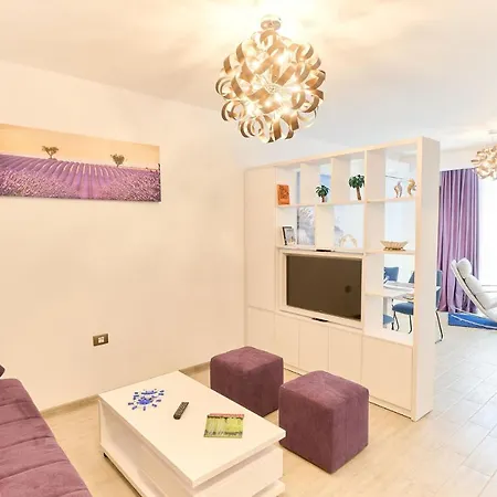 Rainbow Sea View N Pool - Parking * 马马亚